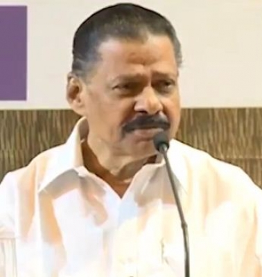 केरल चुनाव : हार से वाम मोर्चे में खलबली, प्रेस कॉन्फ्रेंस से जल्दबाजी में निकले राज्य सचिव
