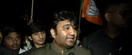 महाराष्ट्र में भाषा पर सियासत, हाजी अराफात शेख बोले—यूपी के लोग भी मराठी बोलकर देंगे संदेश