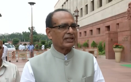 विपक्ष का उद्देश्य छात्र हितों की रक्षा नहीं, बल्कि राजनीतिक लाभ लेना है: शिवराज सिंह चौहान