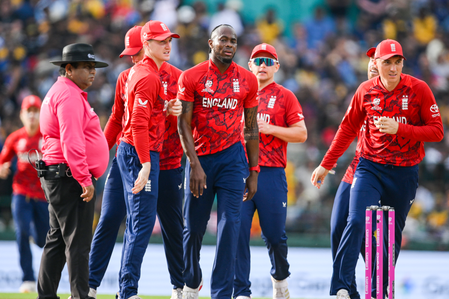 टी20 वर्ल्ड कप: इंग्लैंड के खिलाफ पाकिस्तान का रिकॉर्ड निराशाजनक, सेमीफाइनल के लिए जीत जरूरी