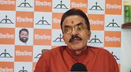 गुरु पूर्णिमा के अवसर नाना पटोले का पैर धोते वीडियो वायरल, संजय निरुपम ने बताया 'बेहद शर्मनाक'