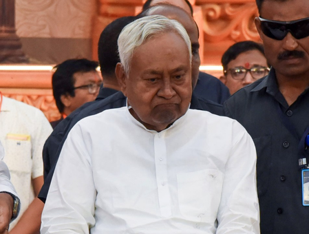 बिहार : शीतला देवी मंदिर में हुई भगदड़ में श्रद्धालुओं की मौत पर सीएम नीतीश ने जताया शोक, मुआवजे की घोषणा