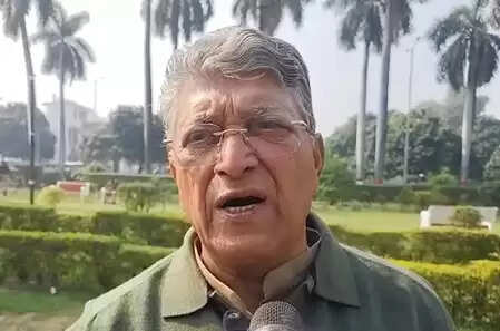 अयोध्या में एसआईआर प्रक्रिया तेज, विधायक वेद प्रकाश बोले - सही और साफ वोटर लिस्ट हमारी प्राथमिकता