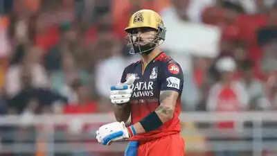 Virat Kohli ने टी-20 क्रिकेट में हासिल किया खास मुकाम, बने ऐसा कमाल करने वाले दुनिया के पहले क्रिकेटर