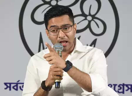 एसआईआर पर बढ़ती बयानबाजी के बीच अभिषेक बनर्जी प्रमुख चेहरा बनकर उभरे