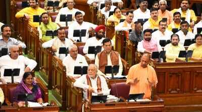 राम मंदिर चढ़ावा विवाद पर विधान परिषद में हंगामा, सपा के विरोध के बीच सरकार का पलटवार