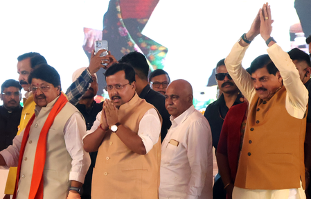 शिप्रा तट पर नितिन नवीन और सीएम मोहन यादव ने की आरती, पीएम मोदी के लिए की विशेष प्रार्थना