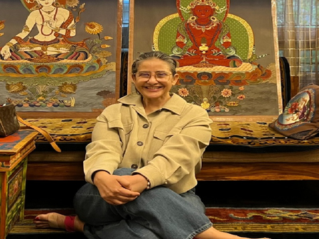 मनीषा कोइराला का कला के प्रति प्रेम, दिखाई नेपाल संस्कृति की अद्भुत झलक