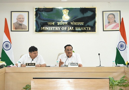 केंद्रीय मंत्री सीआर पाटिल ने जल संसाधन विभाग की परियोजनाओं की समीक्षा की, समय पर पूरा करने के दिए निर्देश