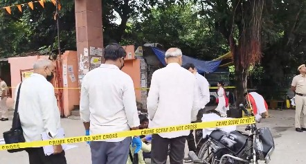 पूर्वी दिल्ली के मयूर विहार फेस-3 में युवक की लाठी-डंडों से पीट-पीटकर हत्या