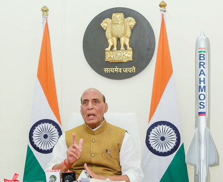 कीर्तिमानः देश का रक्षा निर्यात बढ़कर हुआ 38,424 करोड़ रुपए, 62.66 प्रतिशत की बढ़ोतरी