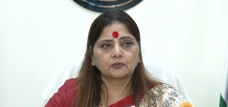 यूपी महिला आयोग की अध्यक्ष ने ममता बनर्जी के आरोपों को किया खारिज, कहा- हार से ध्यान हटाने का प्रयास