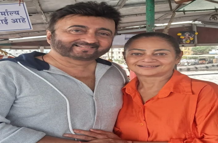 'चितचोर' की यादों में खोईं जरीना वहाब, मास्टर राजू संग तस्वीर साझा कर ताजा किए पुराने दिन