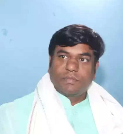 विपक्ष की आवाज को दबा रही है सरकार: मुकेश सहनी