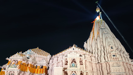 सोमनाथ मंदिर के शिखर पर पहली बार होगा 'कुंभाभिषेक', प्रधानमंत्री मोदी होंगे शामिल