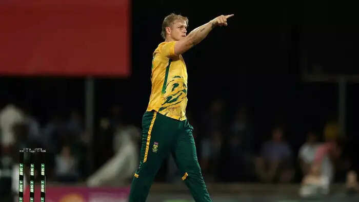 विकेट लेने के बाद ये जश्न करना पड़ा भारी, मुंबई इंडियंस के ऑलराउंडर को ICC ने यूं लगाई फटकार