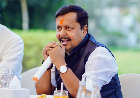 गुजरात : गांधीनगर में भाजपा की अहम बैठक, राष्ट्रीय अध्यक्ष नितिन नवीन ने नेताओं संग की रणनीतिक चर्चा