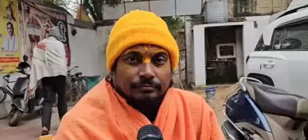 'सनातनियों को सौंपी जानी चाहिए कुतुब मीनार, बने भव्य मंदिर', काशी के संतों ने उठाई मांग