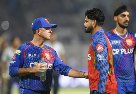 पंजाब किंग्स के प्रदर्शन से गदगद नजर आए हेड कोच रिकी पोंटिंग, कप्तान अय्यर की तारीफ की