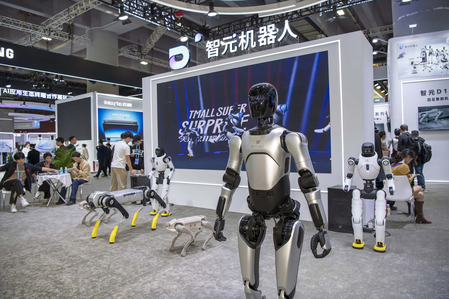 चीन के उच्च गुणवत्ता वाले आर्थिक विकास की मजबूत प्रेरक शक्ति बन रही एआई