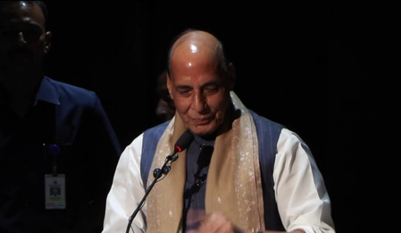 नोएडा में राजनाथ सिंह ने किया अत्याधुनिक डायग्नोस्टिक सेंटर का उद्घाटन, बोले- मेडिकल तकनीक से बीमारियों की पहचान अब ज्यादा सटीक