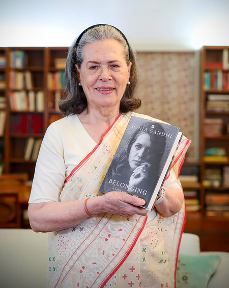 दशकों तक दूसरों ने सुनाई मेरी कहानी, अब मेरी बारी, अपने संस्मरण पर बोलीं सोनिया गांधी
