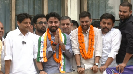 पंजाब यूनिवर्सिटी पहुंचे कांग्रेस सांसद दीपेंद्र हुड्डा, बोले- एनएसयूआई पार्टी की जीत का फूंकेगी बिगुल