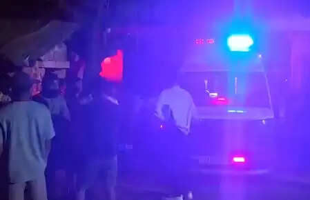 गोवा अग्निकांड में 25 लोगों की मौत की पुष्टि, चश्मदीद बोले- दूर तक दिख रही थीं लाल लपटें