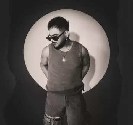 गायक ही नहीं, पियानो के जादूगर भी हैं मिलिंग गाबा, हर सुर में भर देते हैं नई जान