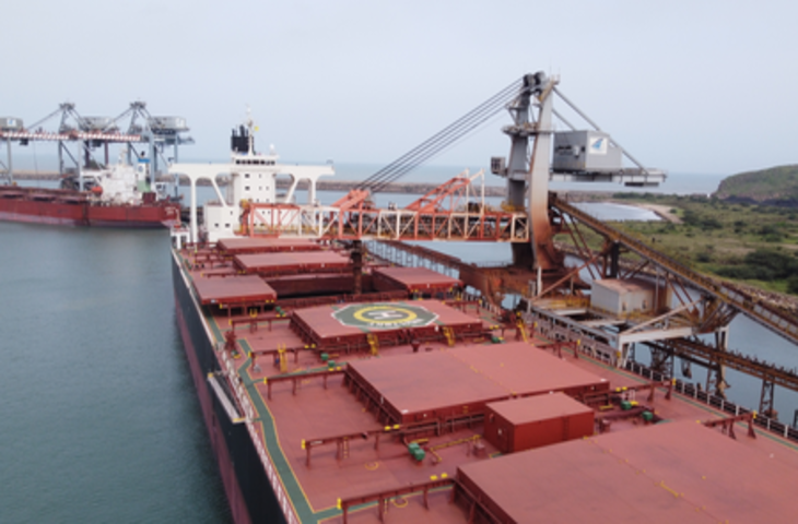 अदाणी पोर्ट्स, एनएमडीसी और वेले ब्राजील मिलकर विकसित करेंगे 'आयरन ओर' के लिए एसईजेड आधारित इकोसिस्टम