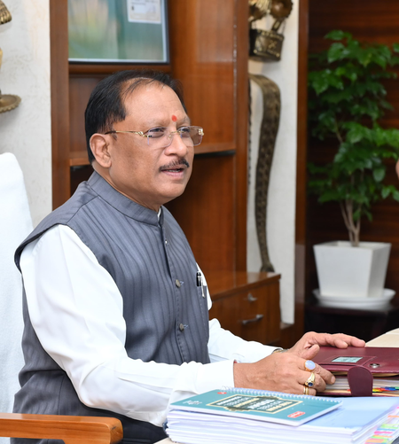 छत्तीसगढ़ कैबिनेट के बड़े फैसले: 15 नवंबर से धान खरीदी, कैशलेस इलाज और नए विकास मिशनों को मंजूरी