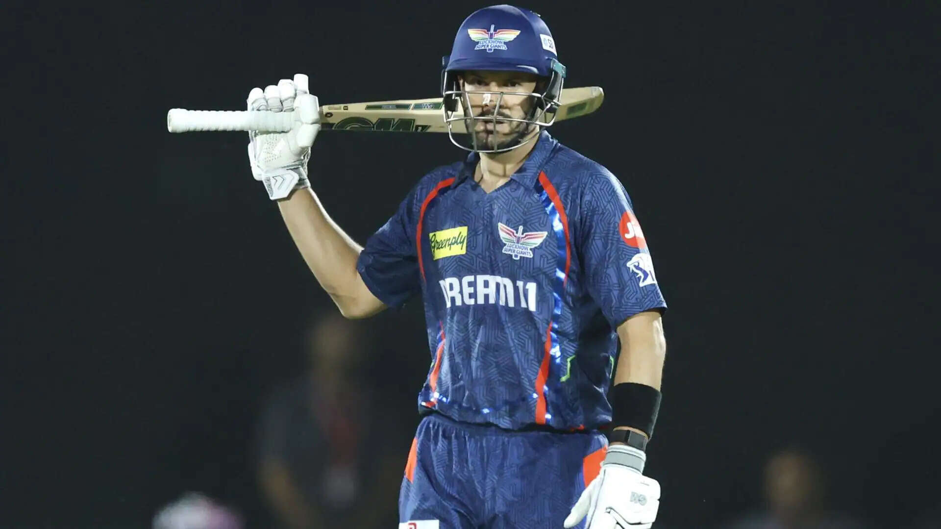 काव्या मारन ने जिसे निकाला बाहर, उसने ही IPL 2025 में बरपा रखा है कहर, 6 मैच में ठोके 4 अर्धशतक