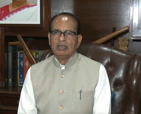 उपचुनाव में जीत को शिवराज ने बताया जनता के भरोसे का प्रतीक, कहा-'विपक्ष संविधान को कर रहा कमजोर'