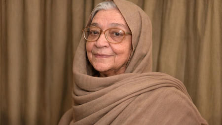 यादों में कृष्णा सोबती: एक बेबाक आवाज, भाषा और साहस की अमर गाथा