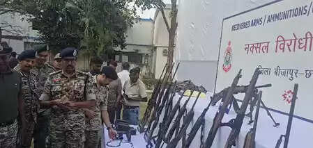 बीजापुर एनकाउंटर : 18 माओवादियों के शव बरामद, मुठभेड़ में तीन सुरक्षाकर्मी शहीद