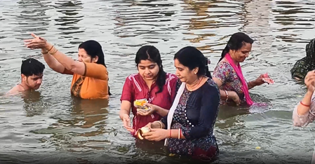 बुद्ध पूर्णिमा पर आस्था का सैलाब: प्रयागराज और हरिद्वार में हजारों श्रद्धालुओं ने किया पवित्र स्नान