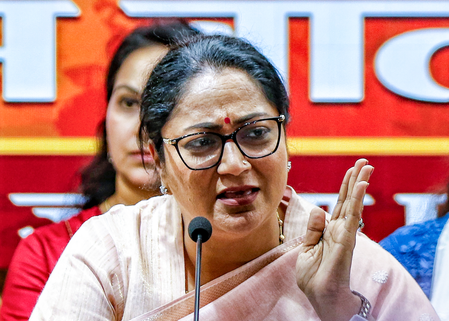 रेखा सरकार का सख्त एक्शन, जीएसटी विभाग में बड़े स्तर पर फेरबदल