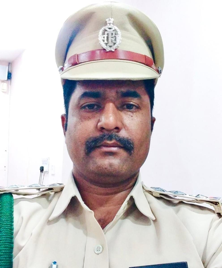 तेलंगाना: ड्यूटी के बाद सर्विस रिवॉल्वर साफ करते समय चली गोली, इंस्पेक्टर की मौत