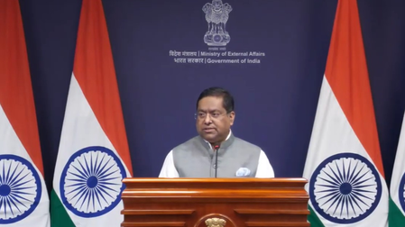 'पाकिस्तानी नौसेना के जहाजों का व्यवहार अस्वीकार्य और गैर-पेशेवर है', जहाजों की टक्कर पर विदेश मंत्रालय का बयान