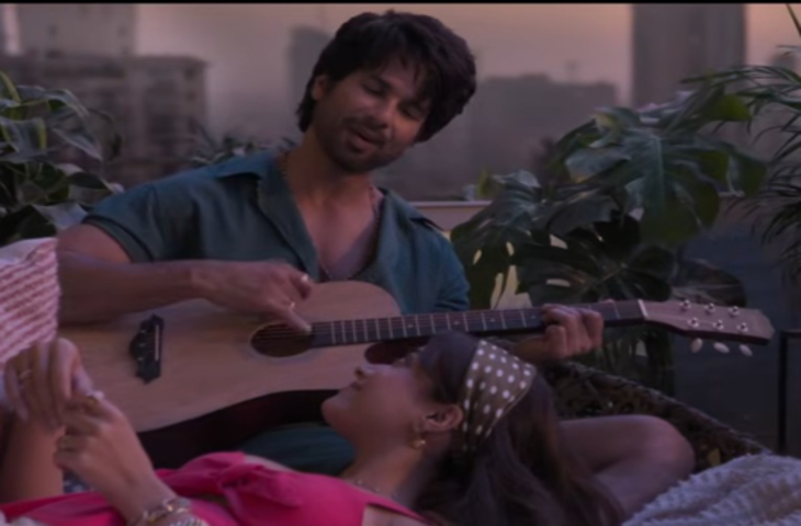 'कॉकटेल 2' का पहला रोमांटिक ट्रैक 'तुझको' आउट, प्यार के रंग में डूबे नजर आए शाहिद-रश्मिका