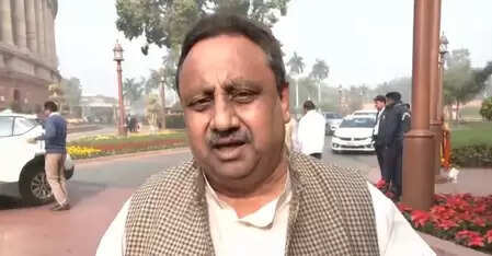 दिल्ली में प्रदूषण से निपटने के लिए हमारी सरकार पूरी तरह तैयार : प्रवीण खंडेलवाल