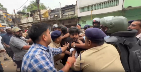 इंदौर में अतिक्रमण हटाने की कार्रवाई के दौरान हंगामा, विरोध के बाद 6 लोग हिरासत में