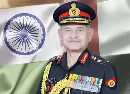 संयुक्त अरब अमीरात के दौरे पर रवाना हुए सेनाध्यक्ष जनरल उपेंद्र द्विवेदी