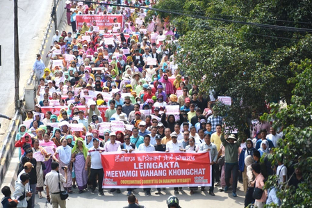 मणिपुर : इंफाल घाटी में बढ़ते प्रदर्शनों के बीच सीएम ने बच्चों के शव लेने की परिवारों से अपील की