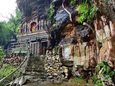 अहोबिलम मंदिर : एक नहीं, नौ अलग-अलग रूपों में विराजमान हैं भगवान नरसिंह