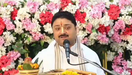 हरिद्वार में अस्थि विसर्जन संस्कार को लेकर कथावाचक के बयान पर विवाद, माफी की मांग