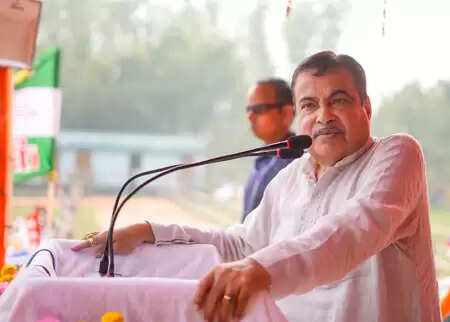 देश में ऑटोमोबाइल इंडस्ट्री का भविष्य उज्ज्वल, आने वाले वर्षों में दुनिया में पहले स्थान पर होगा उद्योग: नितिन गडकरी