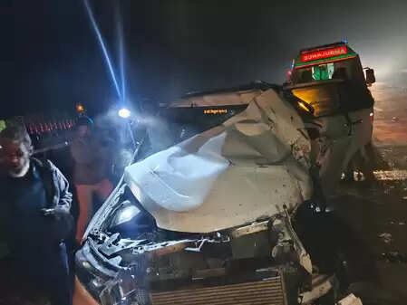 केंद्रीय मंत्री प्रतापराव जाधव की गाड़ी का एक्सीडेंट, तीन लोग बुरी तरह जख्मी