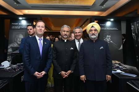 यूएसआईएसपीएफ ने लॉन्च की 'वी द पीपल–250 वॉयसेज' कॉफी टेबल बुक, एस जयशंकर और अमेरिकी राजदूत गोर हुए शामिल