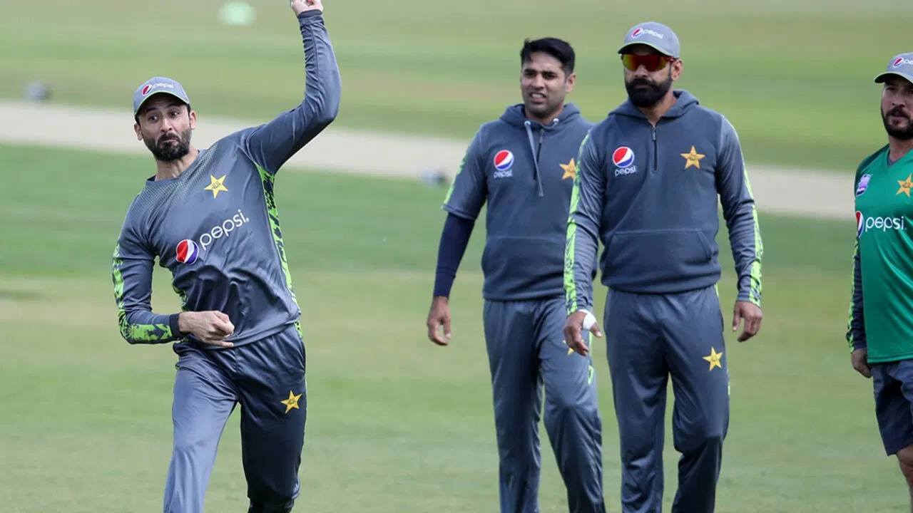 पहलगाम आतंकी हमले के बाद पाकिस्तान के एक और क्रिकेटर ने की शर्मनाक हरकत, भारत को नीचा दिखाने में नहीं छोडी कोई कसर